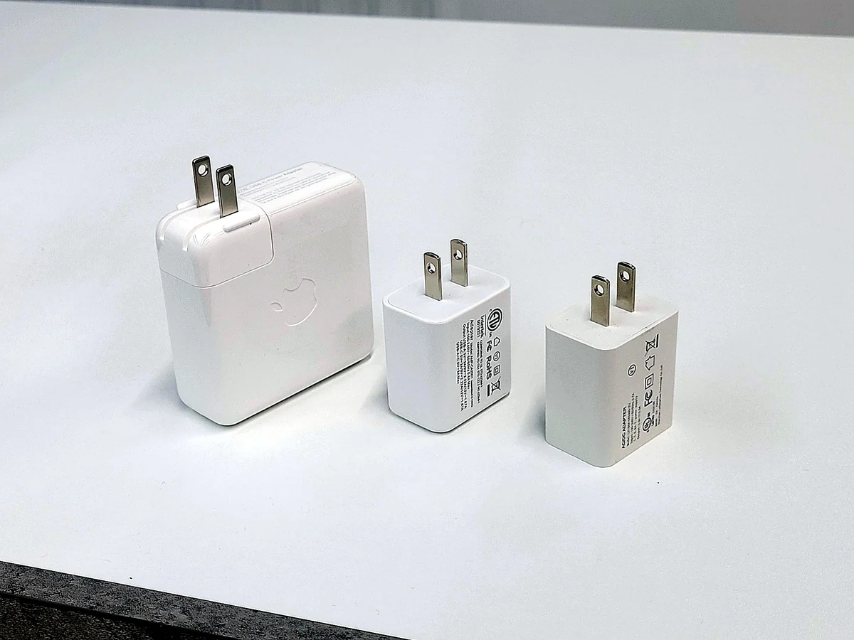 Apple and USB-C wall chargers in different sizes